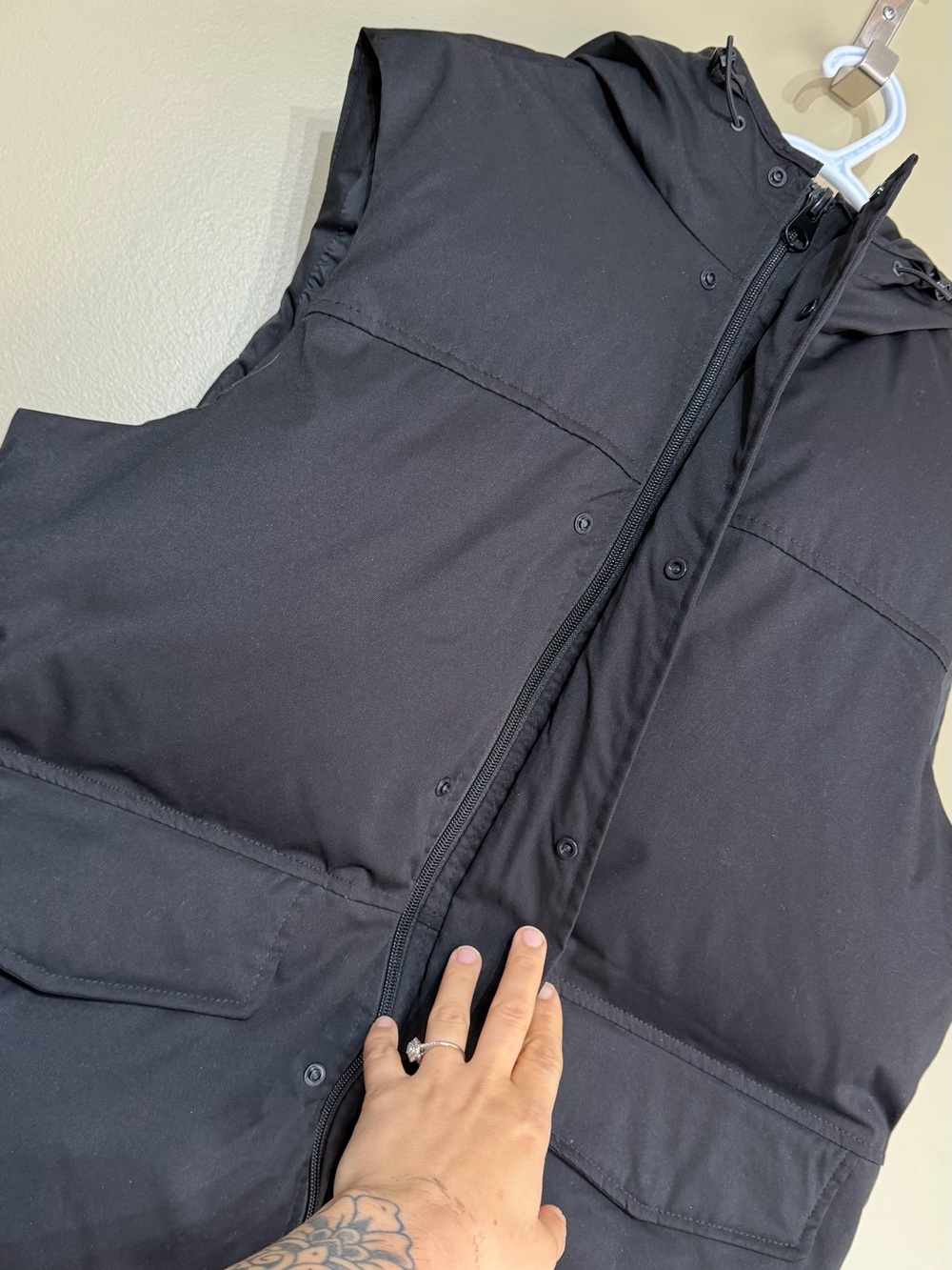 Zara Hooded Puffer Vest - Picture 2 of 11